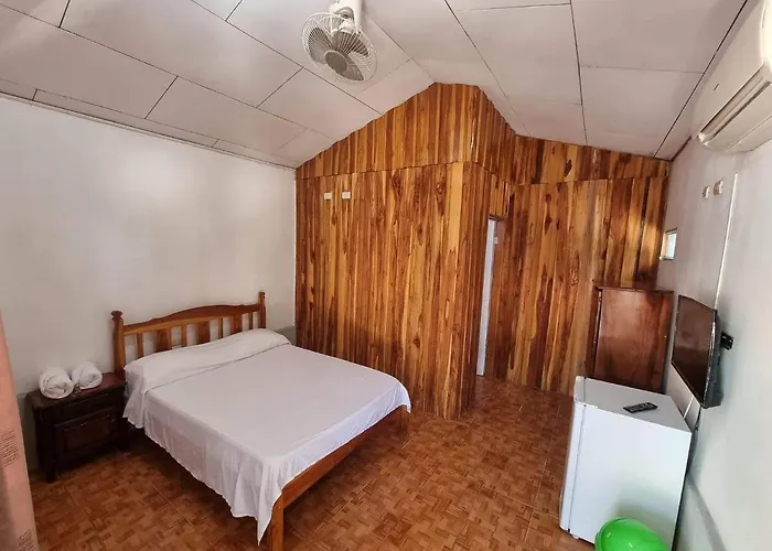 Hotel Cabinas Isabel